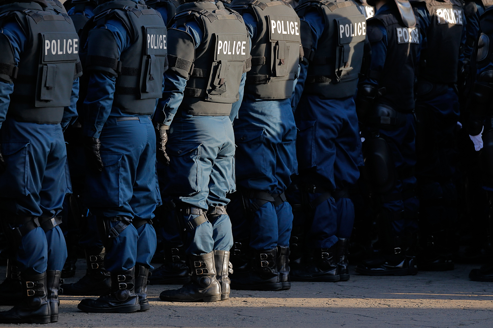 How are police complaints handled in Queensland?