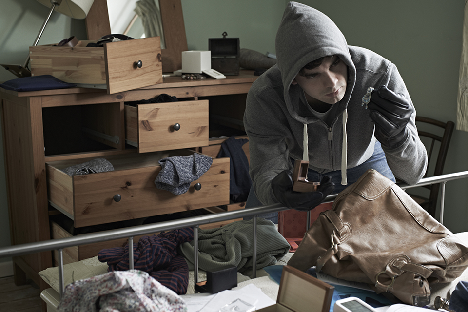 Stealing, robbery and burglary – what’s the difference?